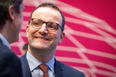 Gipfel der CDU/CSU-Bundestagsfraktion Wirtschaftswende fuer Deutschland Jens Spahn MdB Stellvertretender Vorsitzender de-stock-photo