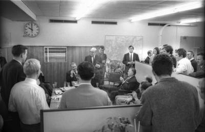 tz 1. Ausgabe Boulevardzeitung tz M?nchen Mittwoch 18. September 1968 1. Erscheinungstag Redaktion 22.00 Uhr Dienstag 1-stock-foto