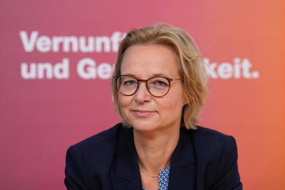 Pressekonferenz, B?ndnis Sahra Wagenknecht Pressekonferenz zu den Landtagswahlen in Sachsen und Th?ringen, B?ndnis Sahra-stock-foto