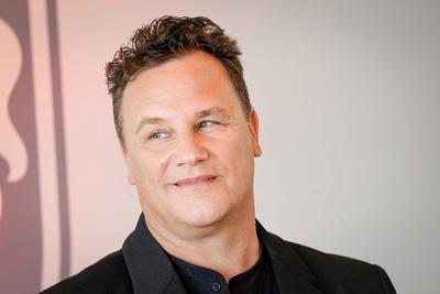 Verleihung des Verdienstorden des Landes Nordrhein-Westfalen Guido Maria Kretschmer aus Hamburg der Modedesigner und bel-stock-foto