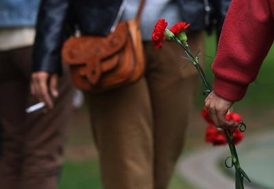 The city of porto celebrates the carnation revolution-stock-foto