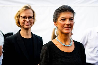 BSW WAHLKAMPFVERANSTALTUNG IN EISENACH 19/08/2024 - Eisenach: Die Bundesvorsitzende des BSW, Sahra Wagenknecht, mit der-stock-foto