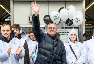 20250425 Wahlkampffinish der OEVP Wien-stock-foto