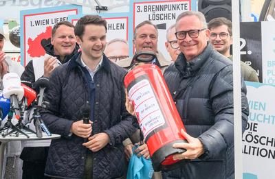 20250425 Wahlkampffinish der OEVP Wien-stock-foto