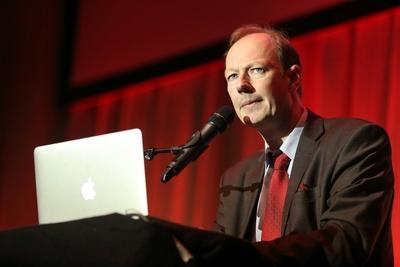 19/ Show: Kabarettist und Vorsitzender der Partei die PARTEI Martin Sonneborn, 10. Politischer Aschermittwoch im Tempodr-stock-foto