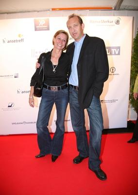 Peter Heinrich Brix mit Frau Angelika - Schauspieler - ZDF Hansetreff 2008 - Cruise Center Hafen City - Hamburg 05.09.2008 - Photo BREUELBILD/HJB B Germany *** Peter Heinrich Brix with Woman Angelika Actors ZDF Hanseatic meeting place 2008 Cruise Center Port City Hamburg 05 09 2008 Photo BREUEL IMAGE HJB B Germany-stock-foto