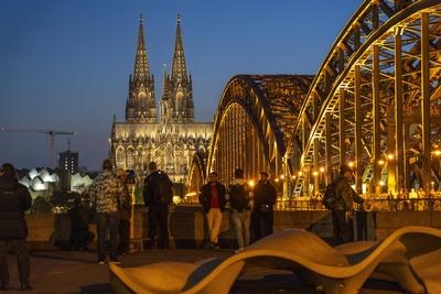 K?lner Dom Beleuchtung-stock-foto