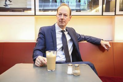 Martin Sonneborn, die Partei, Piratenpartei NRW, stellt seinen Vater Engelbert Sonneborn als eigenen Kandidaten f?r die-stock-foto