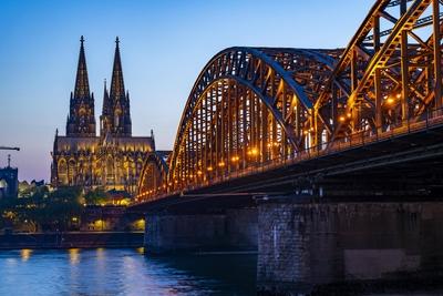 K?lner Dom Beleuchtung-stock-foto
