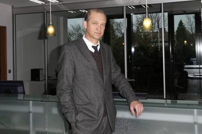 Peter Heinrich Brix beim Fototermin am Set des ZDF Krimis Nord Nord Mord Sievers und die Frau im Z-stock-photo