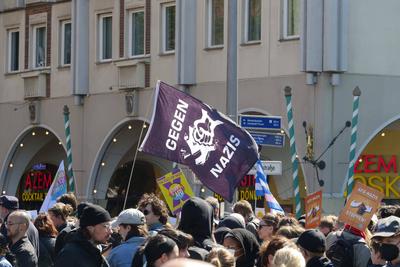 26.04.2025, Berlin - Deutschland. Queer-Demo gegen Rechts am Alex. *** 26 04 2025, Berlin Germany Queer demo against the-stock-photo