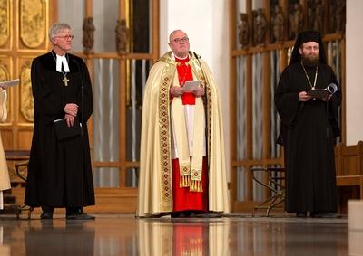 Der Ratsvorsitzende der Evangelischen Kirche in Deutschland EKD der bayerische Landesbischof Hei-stock-foto