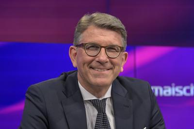 Wolfram Weimer ist ein deutscher Verleger und Publizist, zu Gast bei - maischberger, Polittalk, TV, Format, mit Moderato-stock-foto