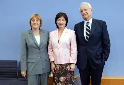 Edmund Stoiber CSU Kanzlerkandidat der Union und Ministerpraesident von Bayern Katherina Reiche-stock-foto