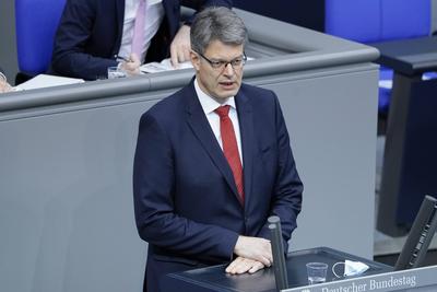 193. Bundestagssitzung in Berlin Aktuell, 20.11.2020, Berlin, Patrick Schnieder im Portrait bei seiner Rede zum Thema Ak-stock-foto