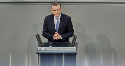 BT Abstimmung Grundgesetz?nderung - Torsten Frei-stock-foto
