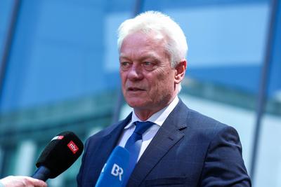 Pressekonferenz nach Sitzung des CSU-Vorstands-stock-foto