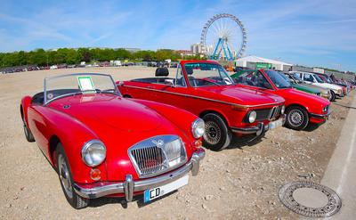 27.04.2025, Oldtimer Treff am Theresienwiese Muenchen-stock-photo