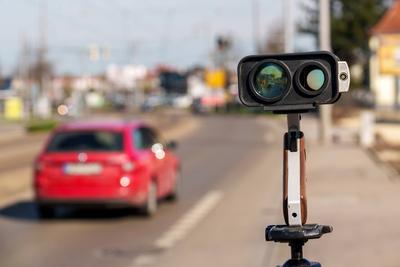 Augsburg, Bavaria, Germany - April 9, 2025: Laser speed measuring device on a road in Augsburg at the 2025 speed camera-stock-foto
