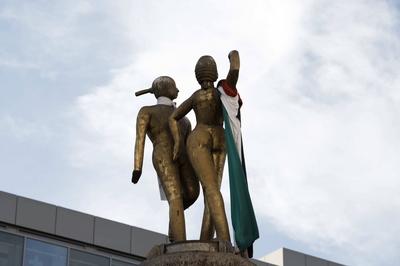 15. Mai in Berlin Neuk?ln, Kundgebung Tag der politischen Gefangenen Palaestina, Die Pro palestinensische Demonstration-stock-foto