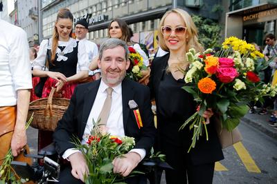 Zuercher Sechselaeuten   Philipp Kutter mit Ehefrau Anja-stock-foto