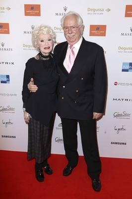 Anita Kupsch mit Ehemann Klaus Detlev Krahn bei der Movie Meets Media Party 2017 w?hrend der Berlina-stock-foto
