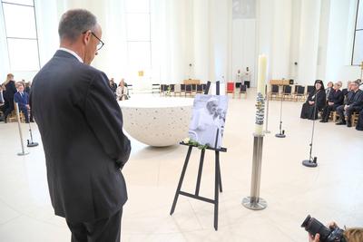 Bundesweites Requiem f?r Papst Franziskus in Berlin-stock-foto