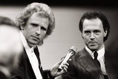 Berlin - 02.04.88 / Die 46. Ausgabe von Wetten, dass...? - Auf dem Bild ist der Moderator Thomas Gottschalk (links) und-stock-photo