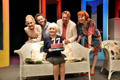 Schauspielerin Anita Kupsch vone und ihre Schauspielkollegen Kerstin Fernstr?m l r Gudrun Gabrie-stock-foto