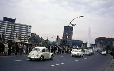 Besuch der Queen Elisabeth II DEU Berlin ca 1965 Besuch der Queen Elizabeth II am Ernst Reuter P-stock-photo