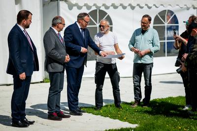 TH?RINGER LANDESREGIERUNG - PRESSERUNDGANG TH?RINGENTAG IN GOTHA-stock-foto