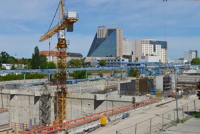 Bauarbeiten Verlaengerung Autobahn A 100 Grenzallee Treptow Berlin Deutschland *** Constructi-stock-foto