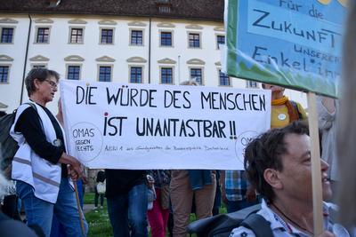 29.04.2025, Demonstration gegen AfD, Buendnis aus demokratischen Parteien und Zivilgesellschaft, Politik, Deutschland, Rottenburg am Neckar-stock-foto