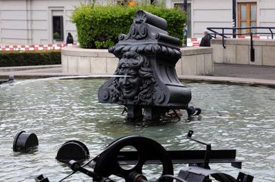 23.04.2024, Schweiz, Basel, Kunst im ?ffentlichen Raum, Jean Tinguely Brunnen an der Baseler Kunsthalle, Schweiz *** 23-stock-foto