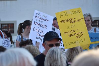 29.04.2025, Demonstration gegen AfD, Buendnis aus demokratischen Parteien und Zivilgesellschaft, Politik, Deutschland, Rottenburg am Neckar-stock-foto