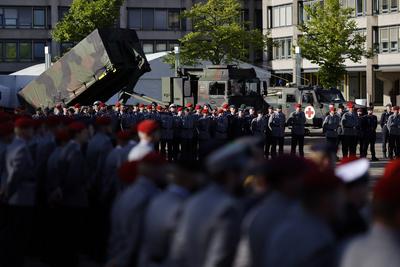 Soldaten und MULTI 2-stock-photo