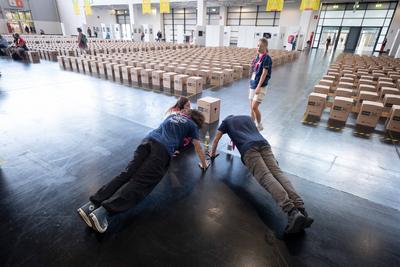 Helfer im Messezentrum auf dem Evangelischen Kirchentag in Nuernberg. (Foto vom 08.06.2023). Vom 7. bis 11. Juni werden-stock-foto