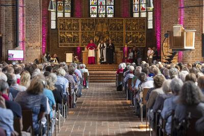 Oekumenischer Gottesdienst beim Evangelischen Kirchentag in Hannover-stock-foto