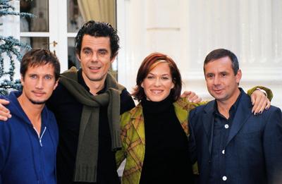 Benno F?rmann, Regisseur Tom Tykwer, Franka Potente und Joachim Krol, Fototermin anl?sslich der Premiere des Tom Tykwer-stock-foto