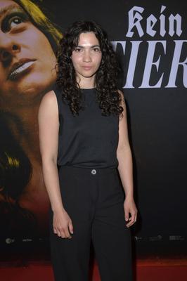 Mona Zarreh Hoshyari Khah-stock-photo
