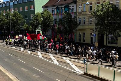 Erster Mai 2025 in Magdeburg (Sachsen-Anhalt) mit Kundgebung und Demonstration unter dem Motto Klasse, Kampf, Kultur, He-stock-photo
