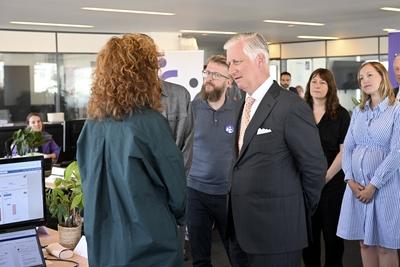 King Philippe Visits Kanzo-stock-foto