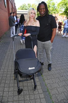 Mola Adebisi mit Ehefrau Adelina Zilai beim KAMPF DER REALITYSTARS 6 Screening im Cinenova Kino in K?ln am 30.04.2025 **-stock-photo