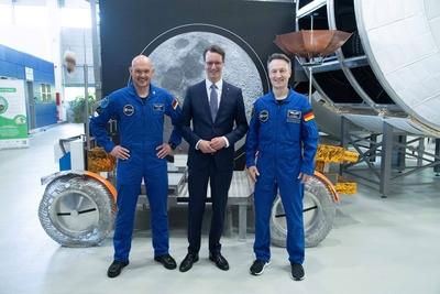 SpaceTech.NRW Raumfahrtkonferenz-stock-photo