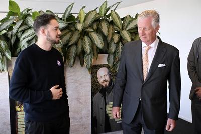King Philippe Visits Kanzo-stock-foto