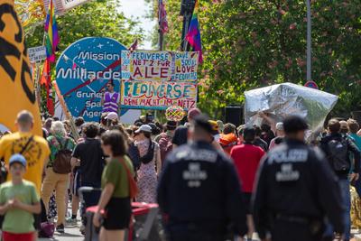 Satirischer Protest: Myass-Demo im Grunewald, Das Berliner Verwaltungsgericht hat im Eilverfahren entschieden, dass die-stock-foto