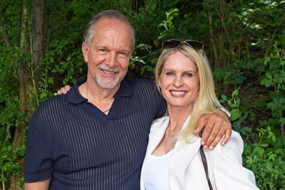 Jochen Horst mit Ehefrau Tina Horst beim BILD-RENNTAG auf der Trabrennbahn in Gelsenkirchen am 01.05.2025 *** Jochen Hor-stock-foto