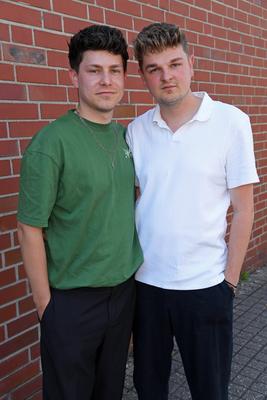 Marco Strecker mit Freund Tobias Fritsche beim KAMPF DER REALITYSTARS 6 Screening im Cinenova Kino in K?ln am 30.04.2025-stock-photo