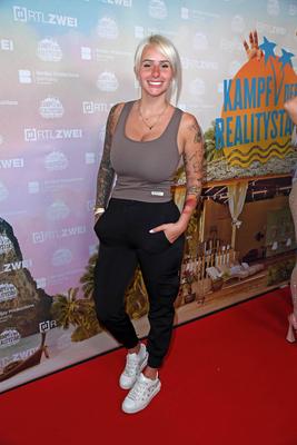 Carina Spack beim KAMPF DER REALITYSTARS 6 Screening im Cinenova Kino in K?ln am 30.04.2025 *** Carina Spack at the KAMP-stock-photo