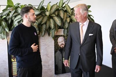 King Philippe Visits Kanzo-stock-foto